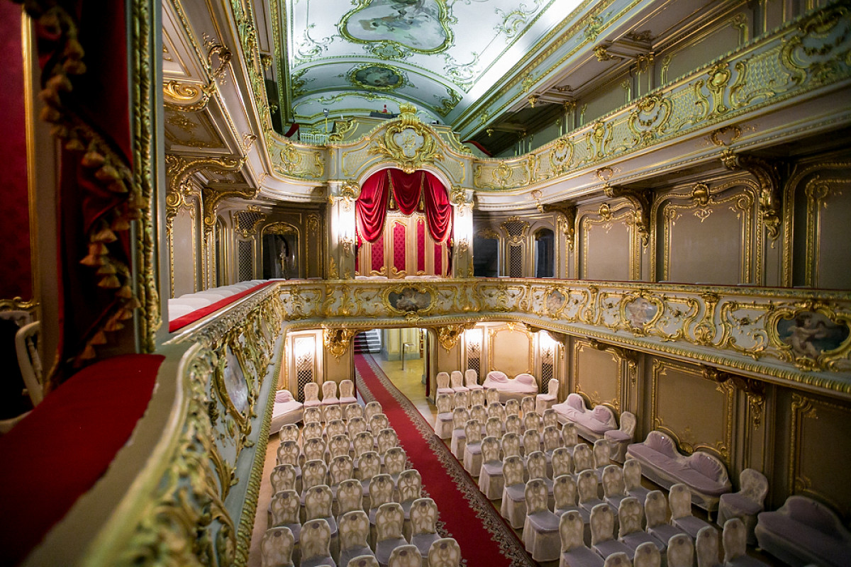 uploads/11_Jusupow-Palasttheater.jpeg